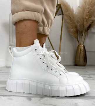 Sneakers total white