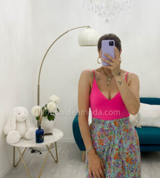 Body scollo V