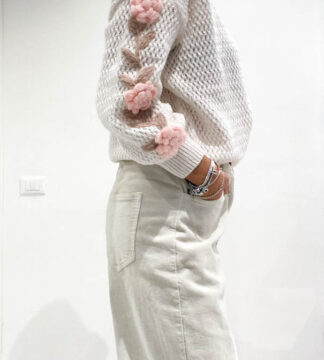 Maglione fiori applicati