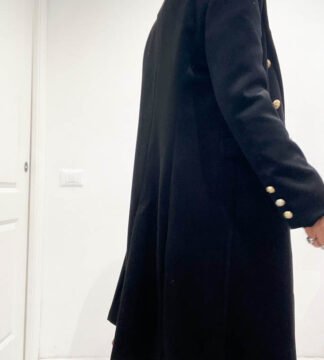 Cappotto bottoni oro